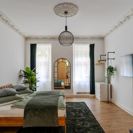 Leben Wie Ein Kreuzberger Altbau Charme Mit Stuck In Bester Kiezlage Berlijn Buitenkant foto