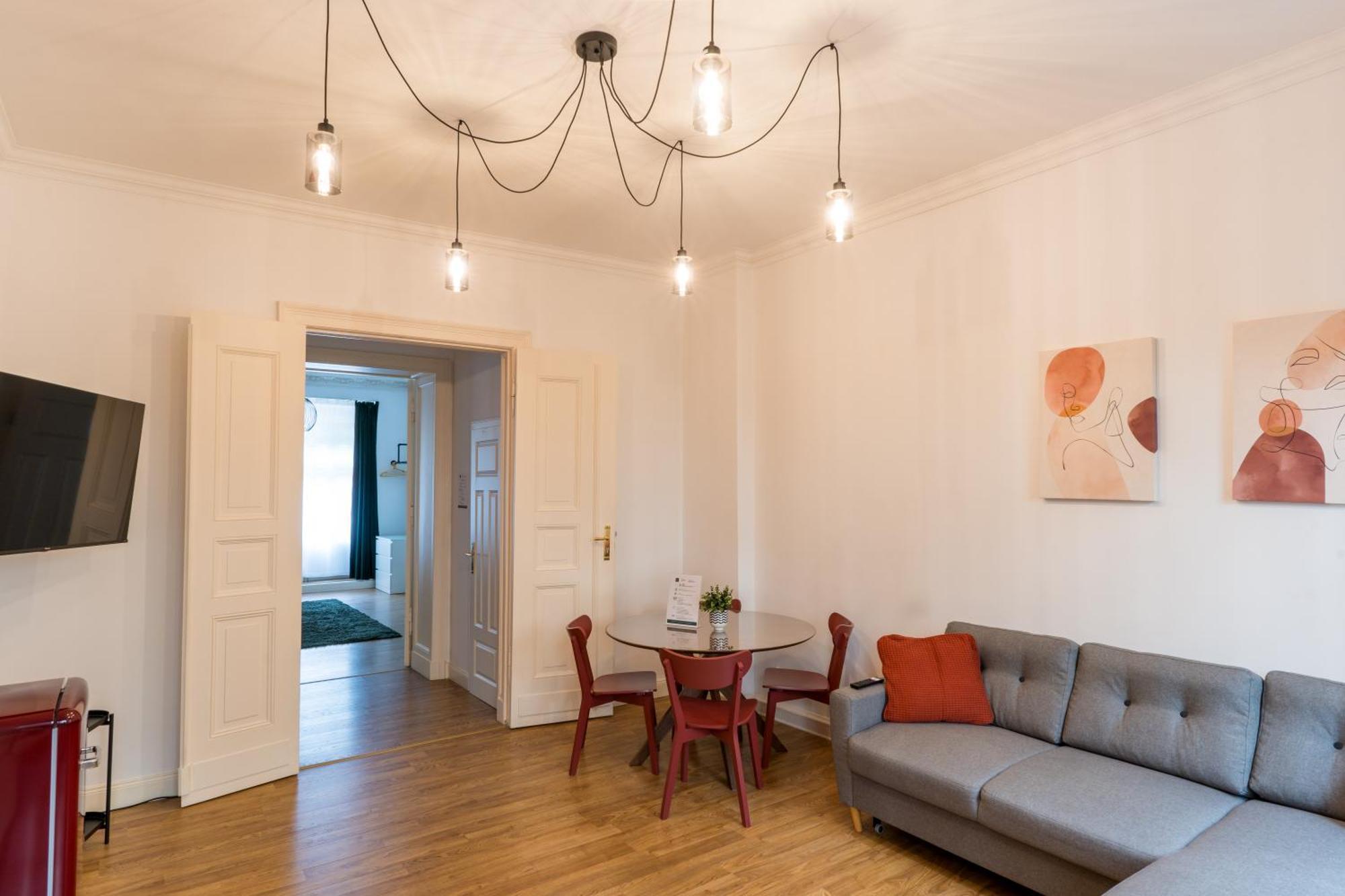 Leben Wie Ein Kreuzberger Altbau Charme Mit Stuck In Bester Kiezlage Berlijn Buitenkant foto